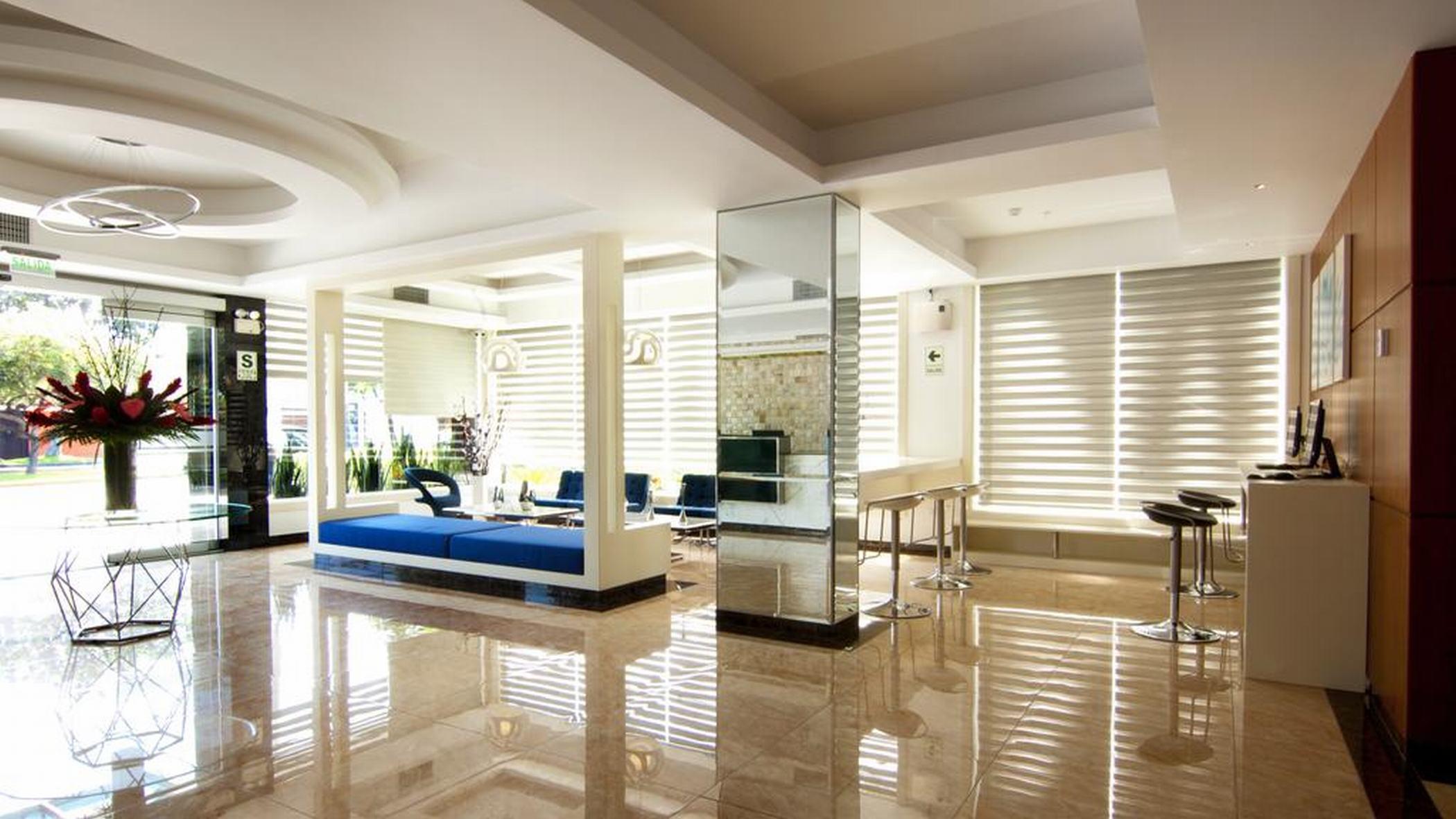 Lyz Business Hotel
